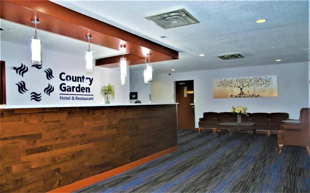 Country Garden Inn & Restaurant Smoky Lake 외부 사진