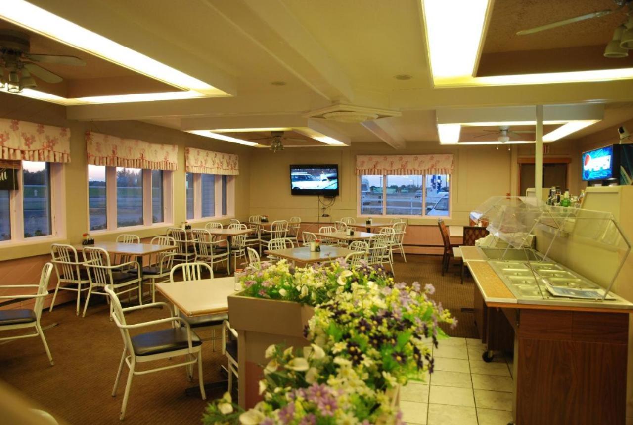 Country Garden Inn & Restaurant Smoky Lake 외부 사진