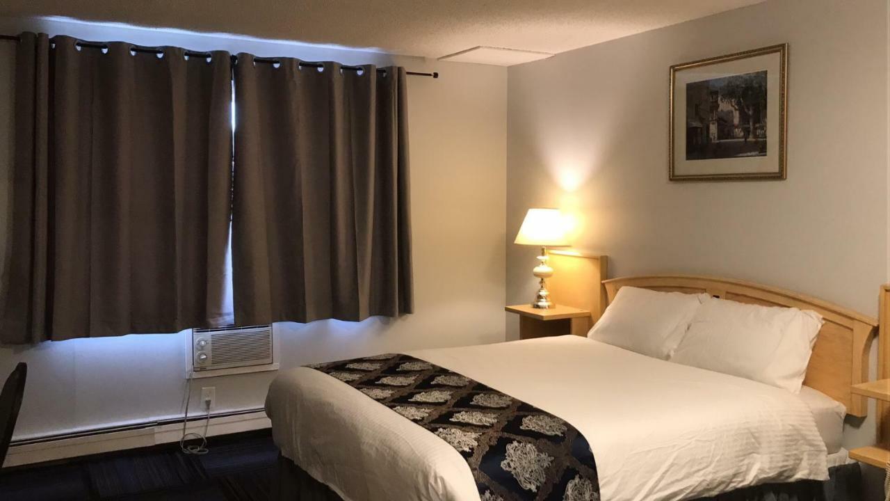 Country Garden Inn & Restaurant Smoky Lake 외부 사진